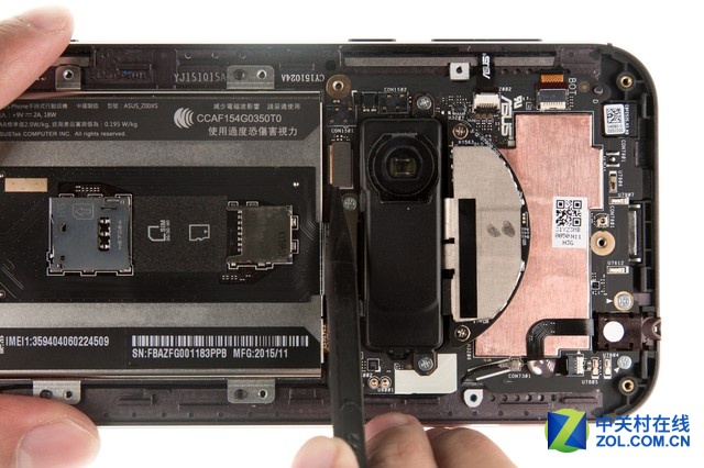 精密的“鷹眼” 華碩ZenFone Zoom拆解圖賞