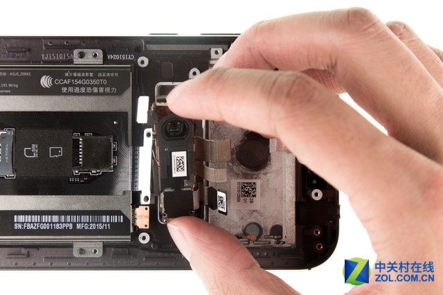 精密的“鷹眼” 華碩ZenFone Zoom拆解圖賞