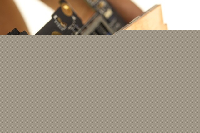 精密的“鷹眼” 華碩ZenFone Zoom拆解圖賞