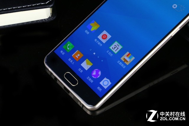 纖薄機(jī)身再有突破 三星A5 2016版圖賞