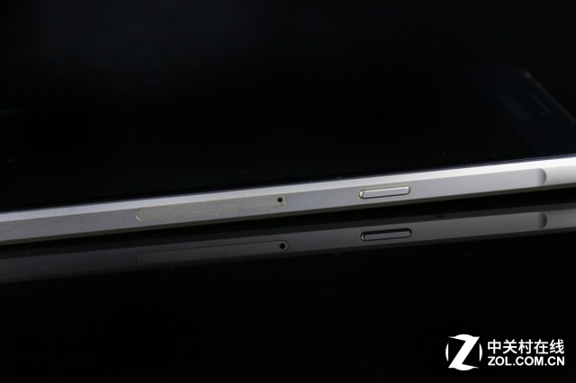 纖薄機身再有突破 三星A5 2016版圖賞