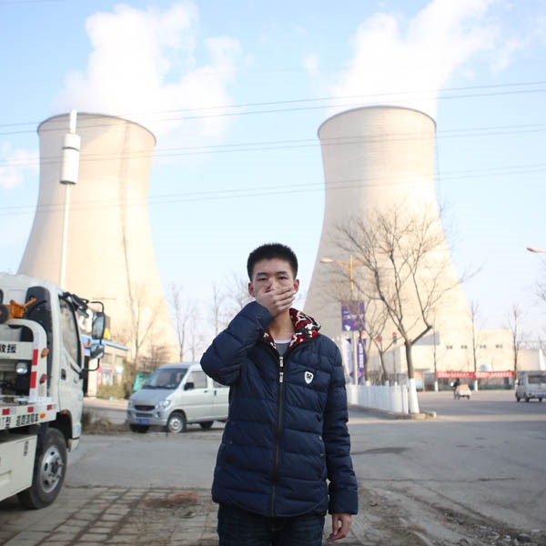 男子重度霧霾不戴口罩：稱國人金剛不壞