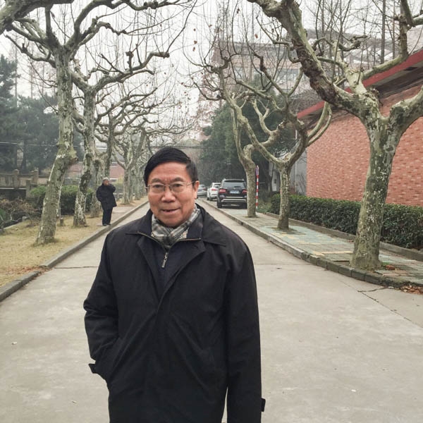 男子重度霧霾不戴口罩：稱國人金剛不壞