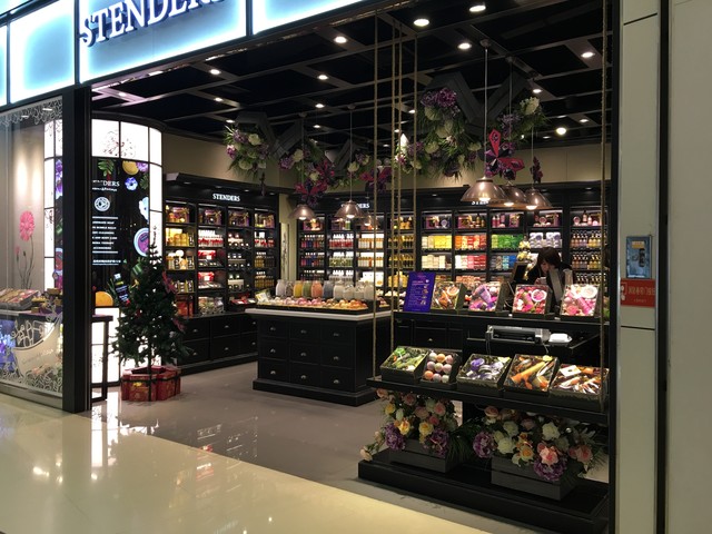 尖Phone:中興AXON天機MAX戰iPhone 6sP 