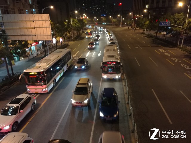 相位對(duì)焦/PDAF終聚首 索尼IMX298解析 