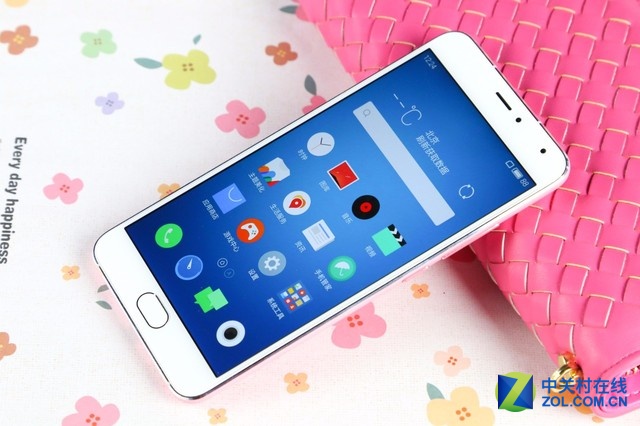 多彩時尚之選 魅藍metal粉藍雙機圖賞