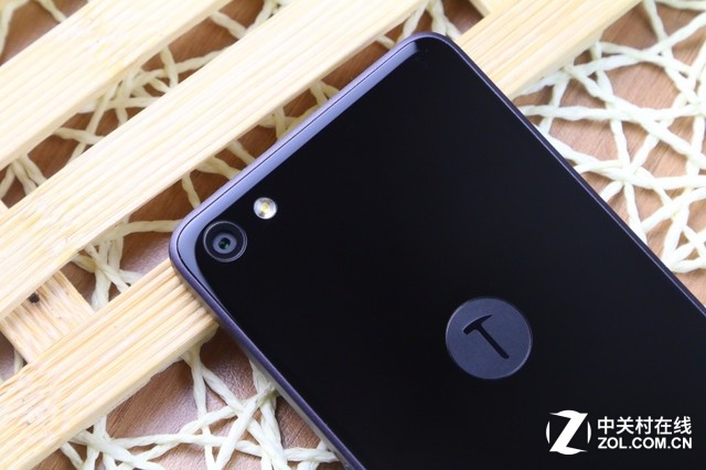 體驗(yàn)至上 錘子手機(jī)Smartisan T2圖賞 