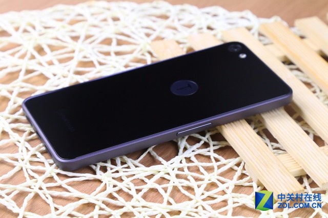 體驗至上 錘子手機Smartisan T2圖賞