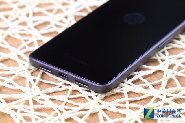 體驗至上 錘子手機Smartisan T2圖賞