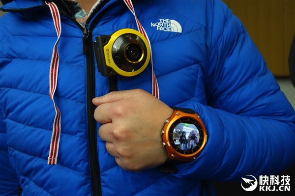 蘋(píng)果弱爆！卡西歐發(fā)布首款智能手表：續(xù)航一個(gè)月