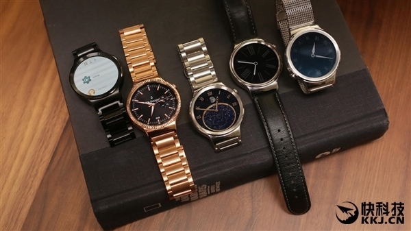 HUAWEI WATCH開啟揚聲器功能：用手表打電話