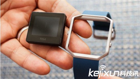 fitbit在CES上發布新產品：表帶表框都能換！
