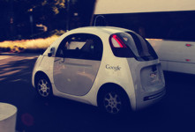 智能汽車時(shí)代來(lái)臨 巨頭之間合縱連橫不亦樂(lè)乎