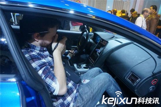 樂視與阿斯頓?馬丁合作新車Rapide S亮相CES