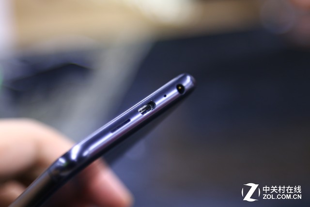 HTC One A9:精致貴族風(fēng)范的中端機(jī) 