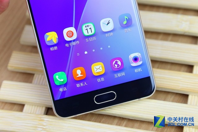 體驗攀升時尚外觀 三星A7 2016版圖賞