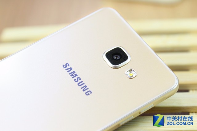 體驗攀升時尚外觀 三星A7 2016版圖賞