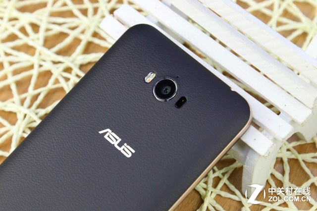 強勁長續(xù)航千元機 華碩電神5000圖賞