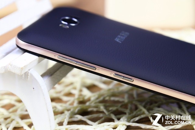 強勁長續(xù)航千元機 華碩電神5000圖賞