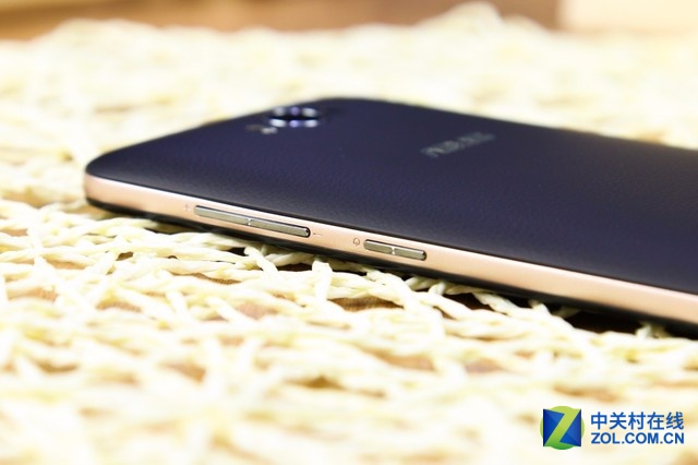 強勁長續(xù)航千元機 華碩電神5000圖賞