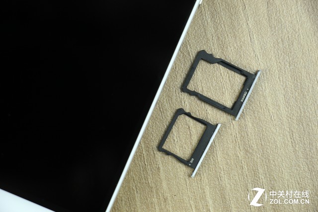 翻轉(zhuǎn)鏡頭/側(cè)邊指紋 成就不凡之榮耀7i 