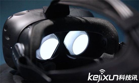 HTC Vive Pre體驗：比上一代更輕更精致