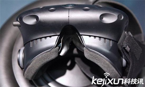 HTC Vive Pre體驗：比上一代更輕更精致