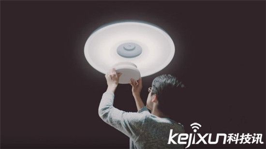 索尼新款智能燈泡野心勃勃：智能燈泡的春天來了嗎？