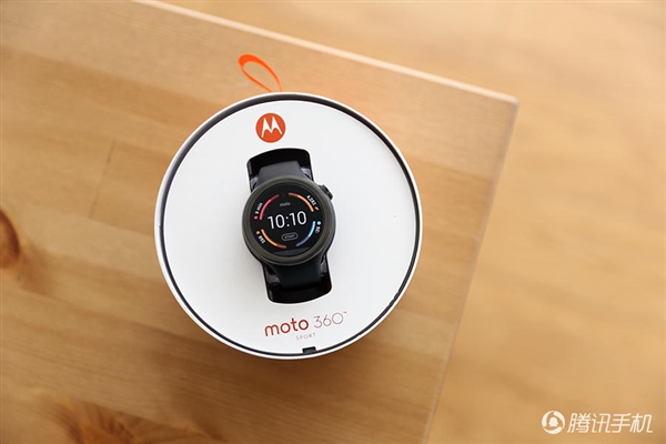 2388元！Moto 360運動版國行圖賞：硅膠腕帶