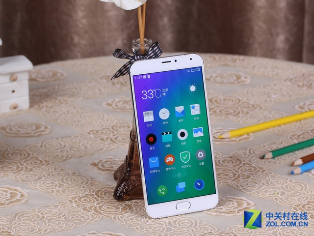 MX5/<a href=/tags/667-0.html target=_blank class=infotextkey><a href=/tags/667-0.html target=_blank class=infotextkey>榮耀</a></a>7全球首發(fā) 6月關(guān)注度最高手機(jī) 