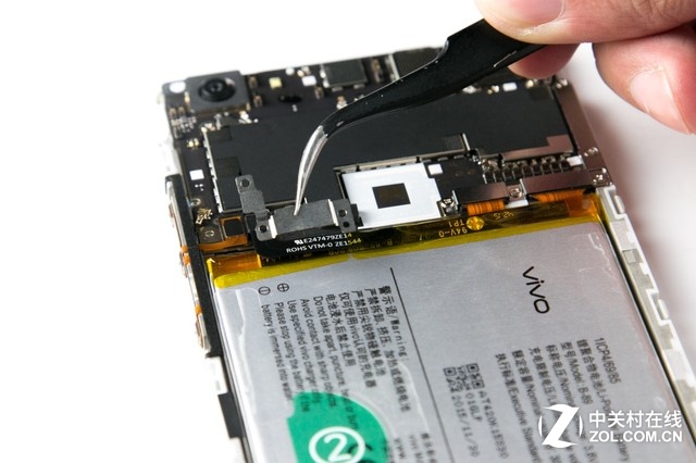 防水防塵性能優異 vivoX6plus拆解圖賞