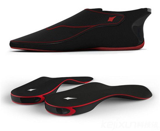 智能鞋子搶風頭:不僅能說話還能給手機充電!