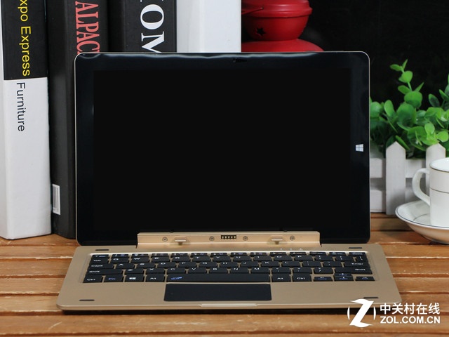 高貴香檳金 昂達oBook10二合一平板評測