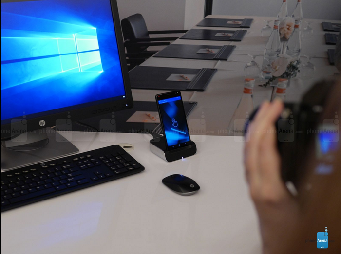 4GB內存+驍龍820 HP Win10旗艦手機上手