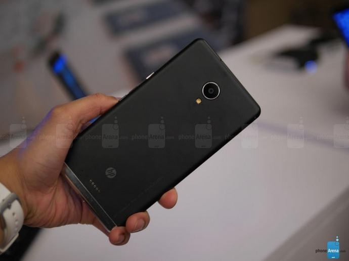 4GB內存+驍龍820 HP Win10旗艦手機上手