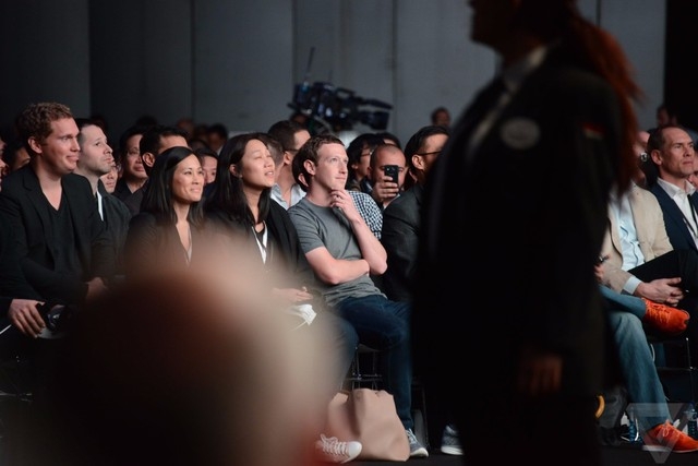 VR看展新時代 三星S7/S7 edge發布回顧