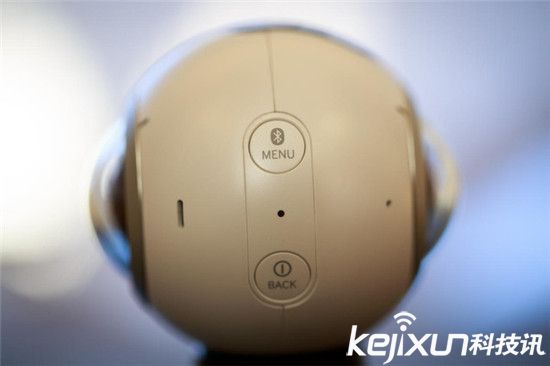 MWC2016三星發(fā)布Gear 360全景相機 扎克伯格為其站臺