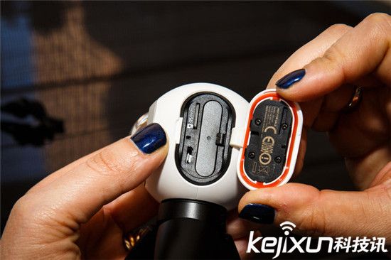 MWC2016三星發(fā)布Gear 360全景相機(jī) 扎克伯格為其站臺(tái)