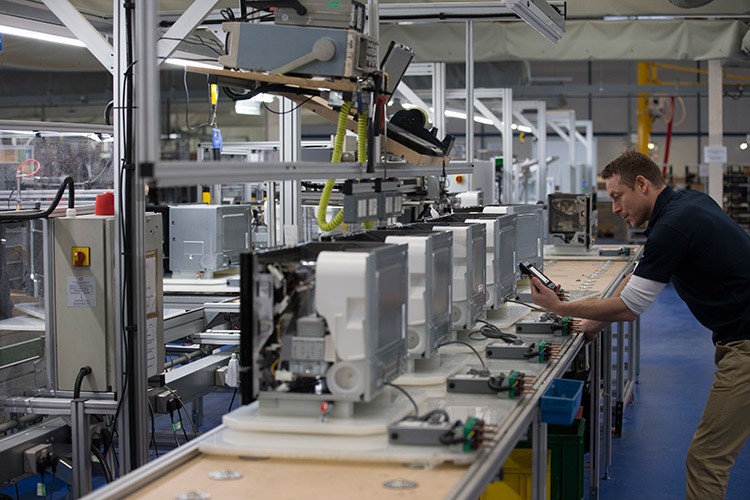 搭物聯網版Win10 松下FZ-F1手機展示