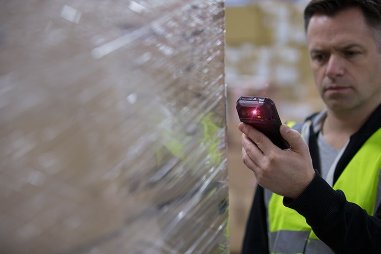 搭物聯網版Win10 松下FZ-F1手機展示