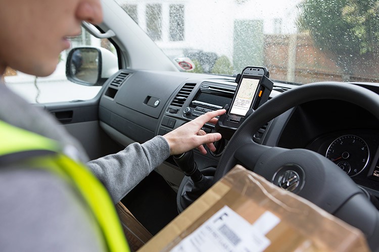 搭物聯網版Win10 松下FZ-F1手機展示