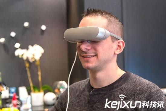 LG 360 VR上手：三星Gear VR不淡定了！