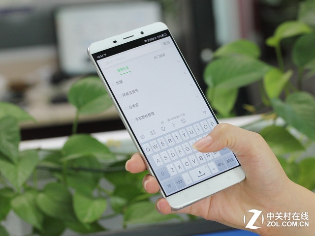 情人節(jié)送什么？ 市售玫瑰金手機好選擇 