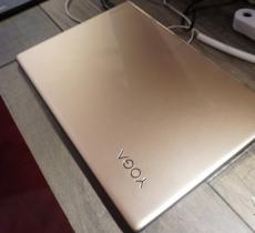 聯(lián)想YOGA 4S現(xiàn)場速評 金光閃耀全球最輕薄