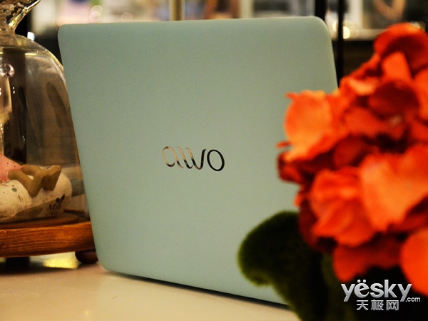 小艾麗人本:科技與時尚結合的