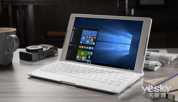 阿爾卡特也出2in1產(chǎn)品 可擴(kuò)展電池容量設(shè)計(jì)