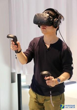 看起來很逗 HTC Vive就是這樣一個東西!