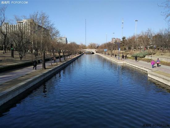 經(jīng)典升級(jí)的小米4S評(píng)測(cè) 顏值握感出色結(jié)合 