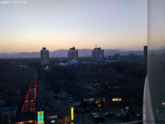 經(jīng)典升級(jí)的小米4S評(píng)測(cè) 顏值握感出色結(jié)合 