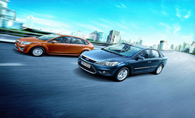 福特自動駕駛汽車秒變電影院：撩妹必備神器！